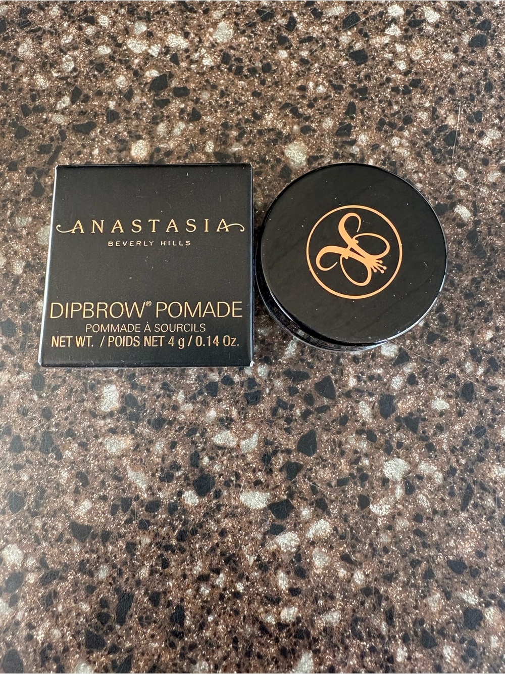 Anastasia Beverly Hills Dipbrow Pomade - Taupe - Picture 3 of 9